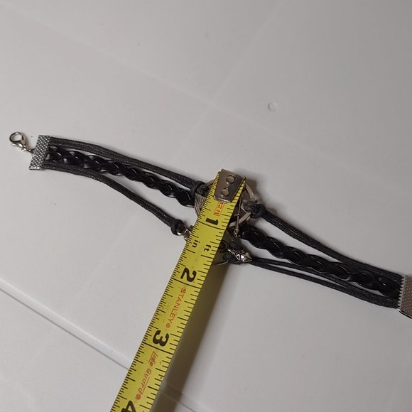 Bow, Arrow, And Mockingjay 3 Layer Black Bracelet - Picture 11 of 11